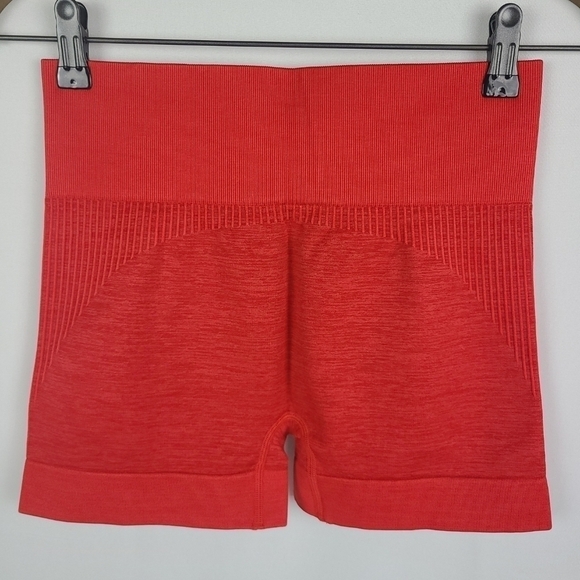 NEW Pursue Fitness Women's ADAPT Red Seamless Ribbed Shorts Sz M NWT - Picture 6 of 6